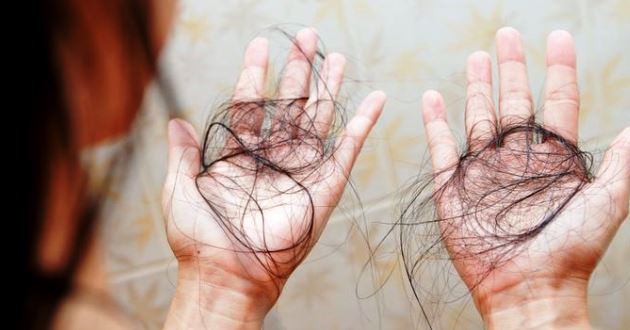 Cara Merawat Rambut Rontok dengan Menggunakan Bahan Alami